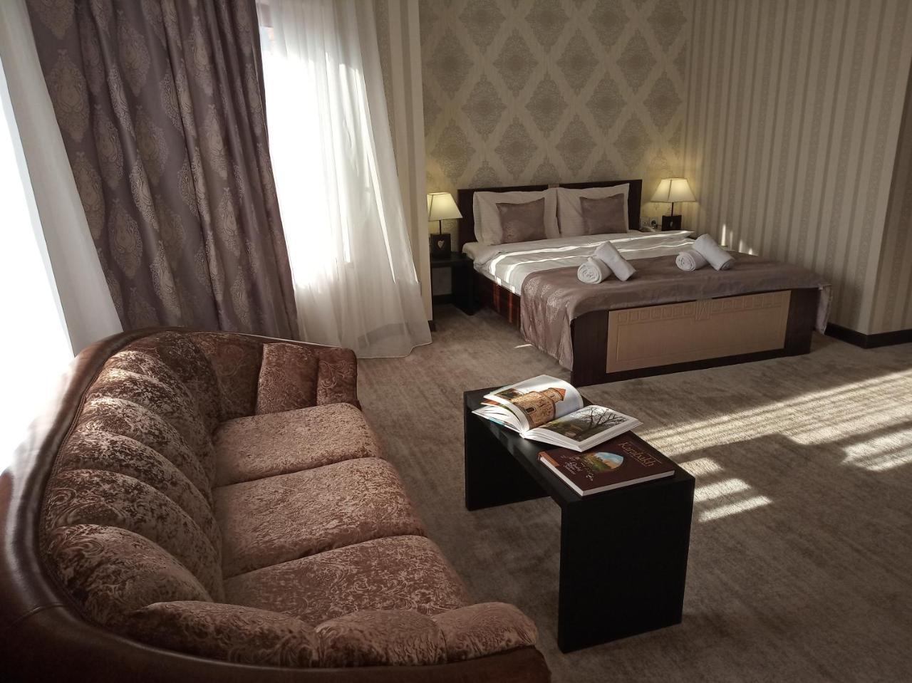 Minali Boutique Hotel Şǝki Exteriör bild
